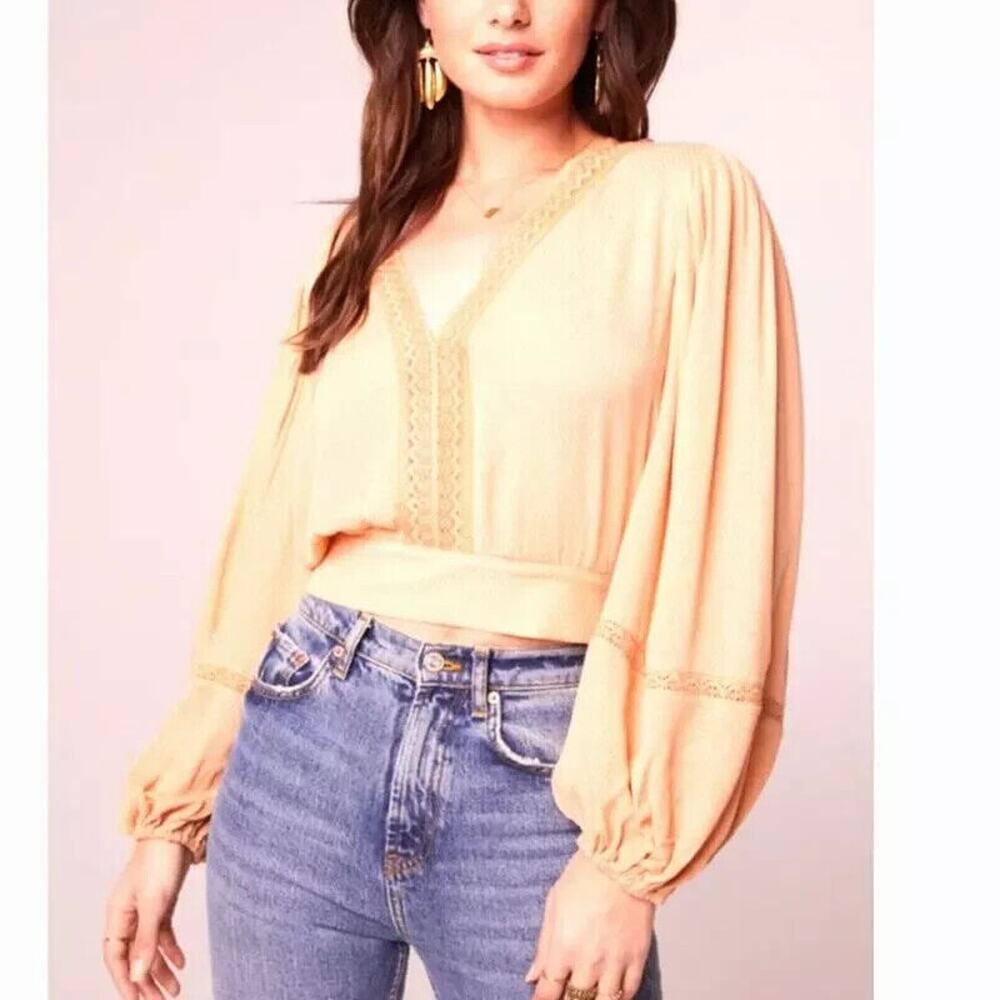 Band of the Free Brie Light Camel Long Sleeve Top Lace Insets Small‎ NWT